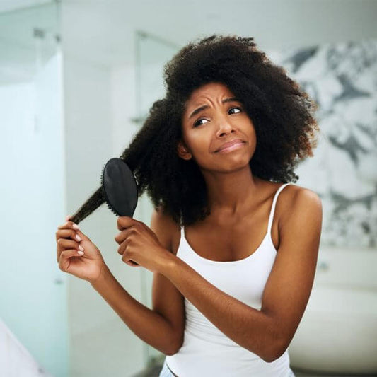 How to Overcome Dryness in Black Hair and Curly Hair: Essential Tips